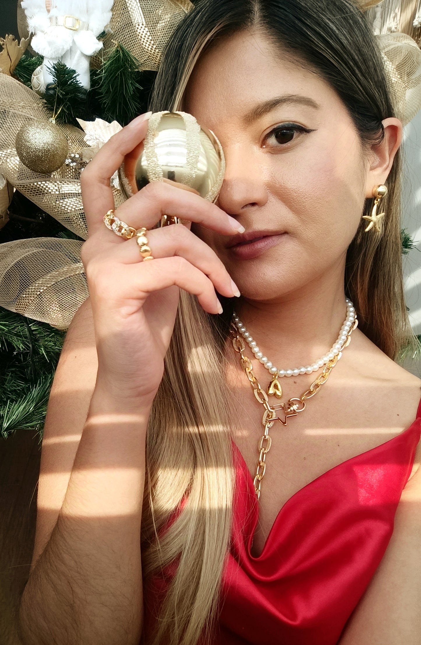 Aretes topo estrella dorada