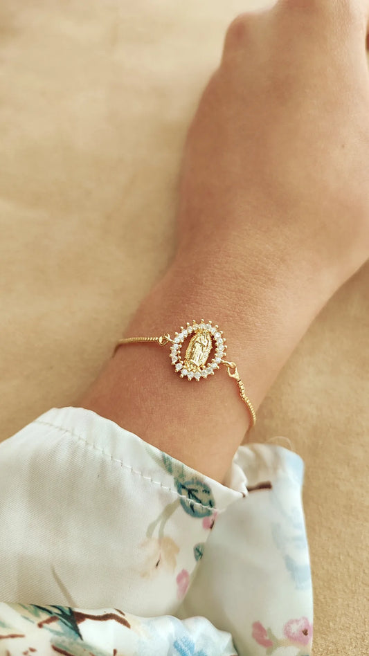 Pulsera dije virgen con mini circones